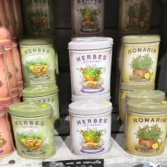 Boite metal herbes pour poissons